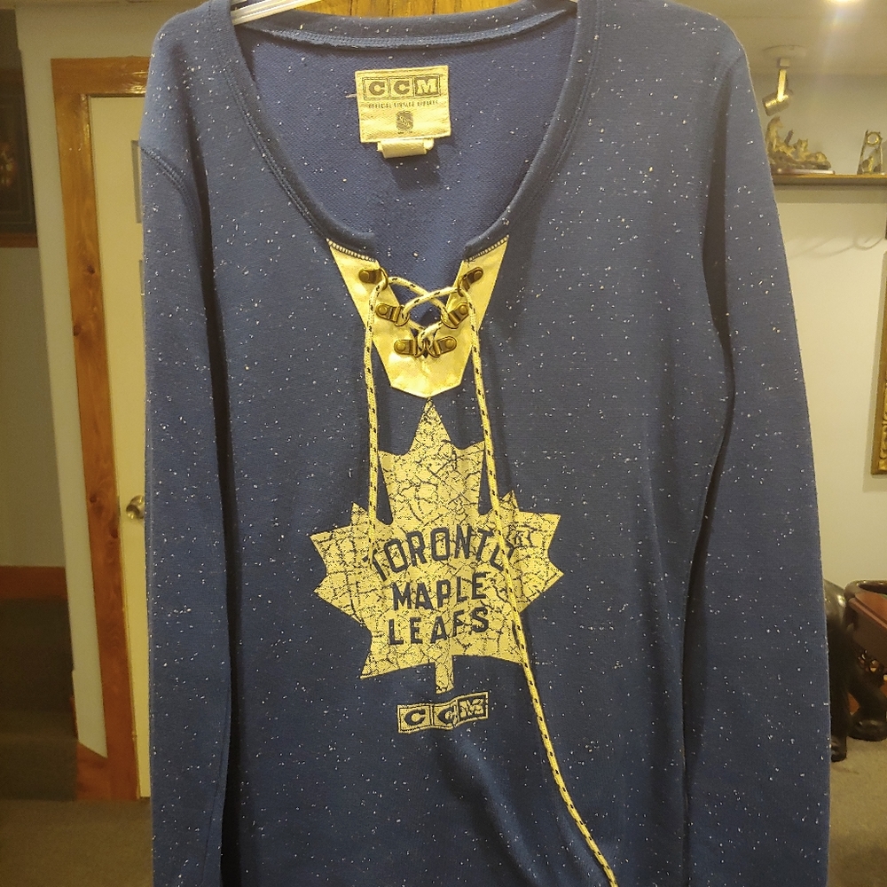 Women's sweater W#536